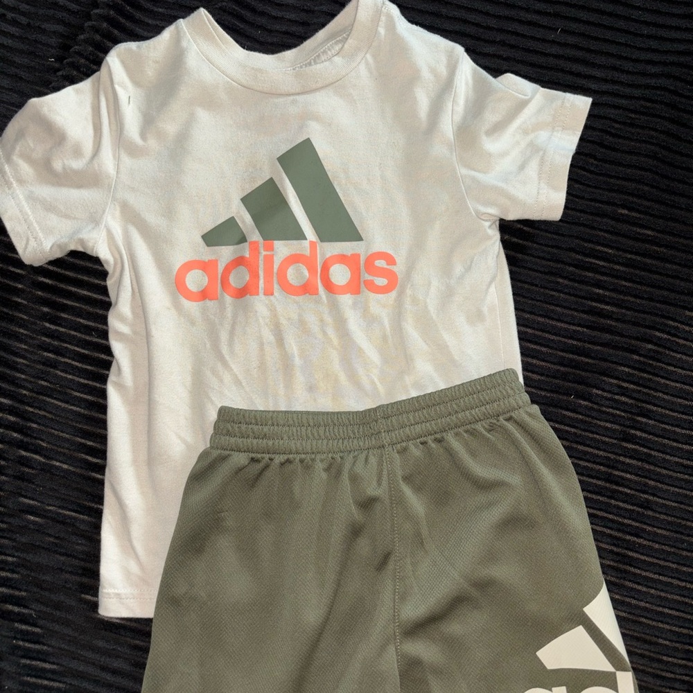 Adidas Kids' Olive and Coral Logo Set